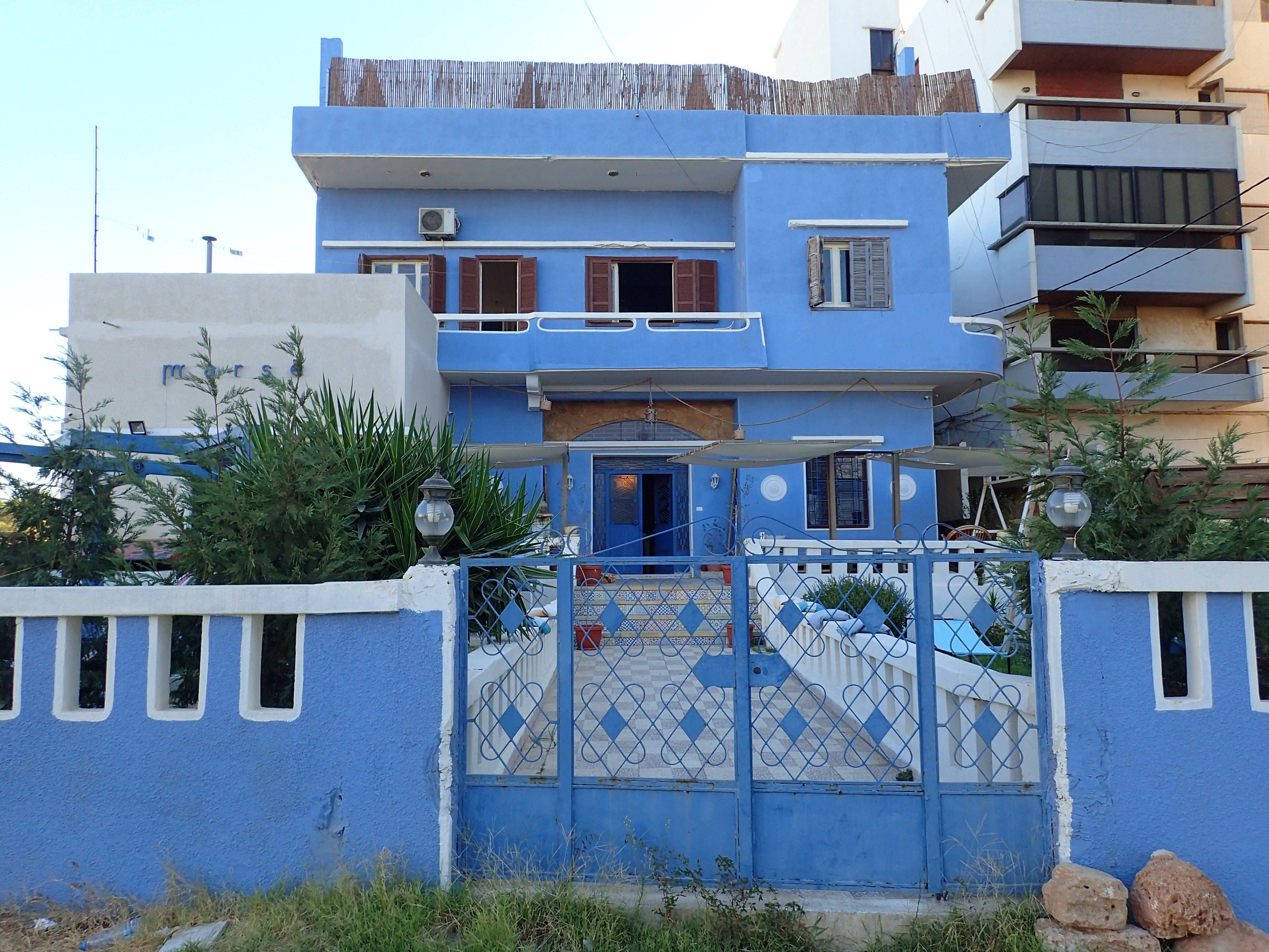 Outside of the quirky Airbnb that served as accommodation & classroom